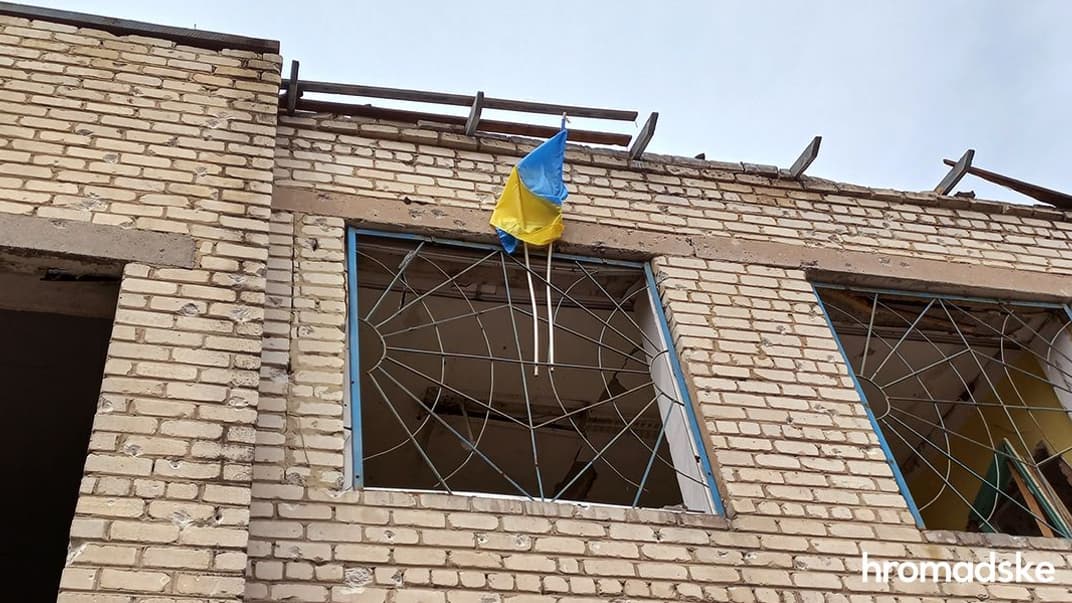 Красногоровская средняя школа после обстрелов