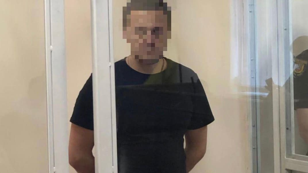 В суде прокуроры доказали, что в начале марта 2022 года бывший руководитель окружной прокуратуры по собственной инициативе способствовал рф в войне против Украины.