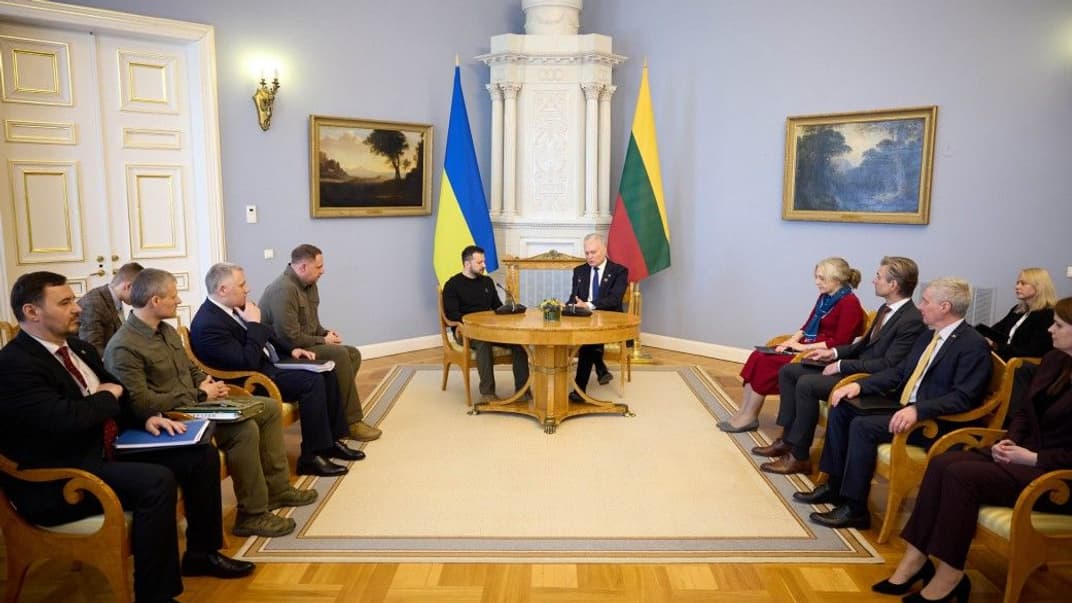 Зеленский в Вильнюсе встретился с президентами Чехии, Литвы, Латвии и Румынии