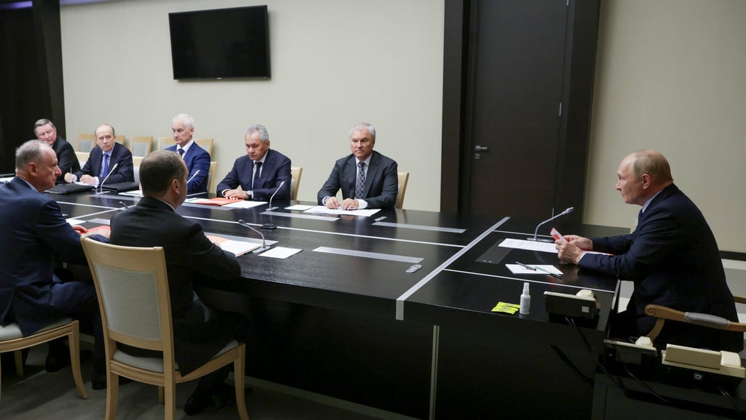 Глава россии владимир путин проводит встречу с членами Совета безопасности рф в государственной резиденции Ново-Огарево, под Москвой, 9 августа 2024 года