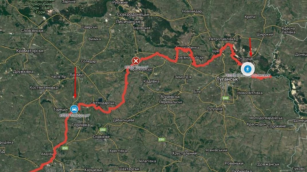 Червоним позначено приблизну лінію розмежування