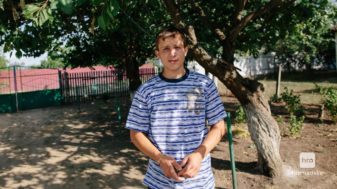 17-летний Андрей, пострадавший от взрыва мины