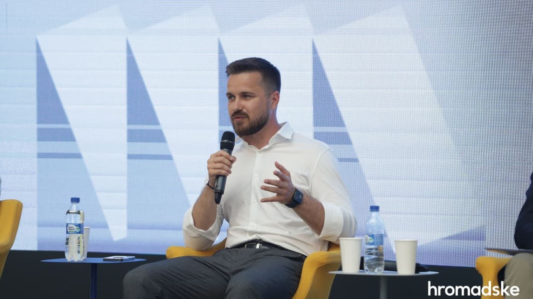 Керівник відділу підтримки України Віктор Нестуля під час конференції hromadske «Муруємо вже!», 7 червня 2023 року