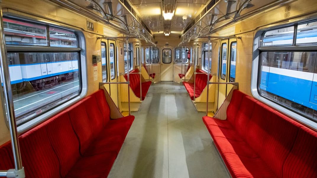 В этом году столица Польши передала Киеву 60 вагонов метро 