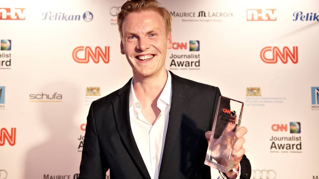 Німецький журналіст Клаас Реттіус під час премії CNN Journalist Award у Мюнхені, Німеччина, 27 березня 2014 року. Німецький тижневик Der Spiegel оголосив 19 грудня 2018 року, що їхній кореспондент підробив кілька історій за останні роки. Це було відкрито його колегою.