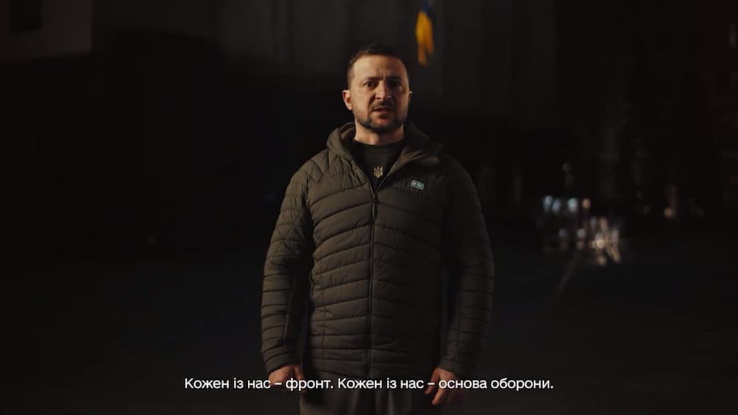«У нас нет других вариантов, кроме как победить»: Зеленский поздравил украинцев с новым годом