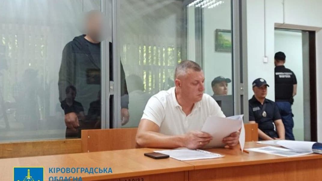 Полицейского, который пьяным возил подростков, отправили под стражу