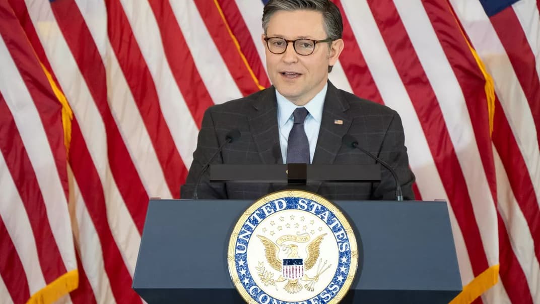 На решение спикера Джонсона о помощи Украине повлияли разведка и его вера — NYT