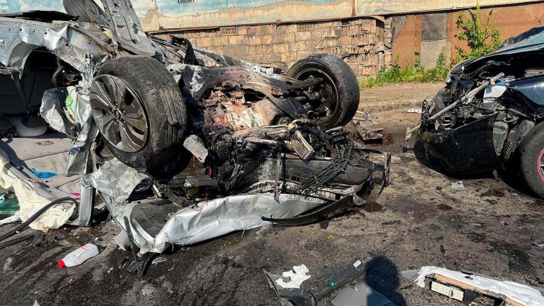 Місце аварії на вулиці Івана Виговського в Києві, 30 червня 2026 року