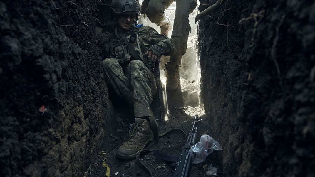 Украинский военный во время ожесточенных боев вблизи Бахмута, 4 сентября 2023 года