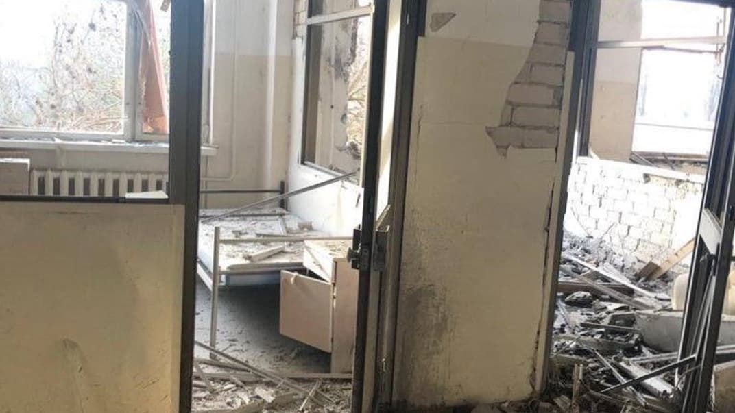 Последствия российских обстрелов Херсона ночью 1 января 2023 года