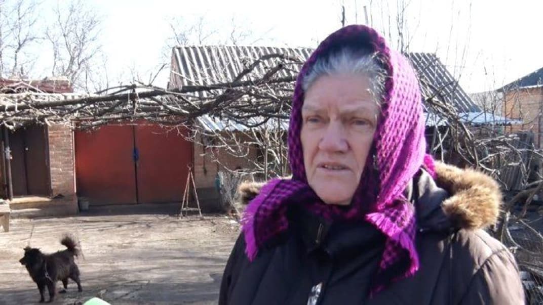 Пенсіонерка Любов Колюча, якій депутат від «Слуга народу» Євген Брагар порадив «продати собаку елітної породи», аби сплатити борги за комунальні послуги