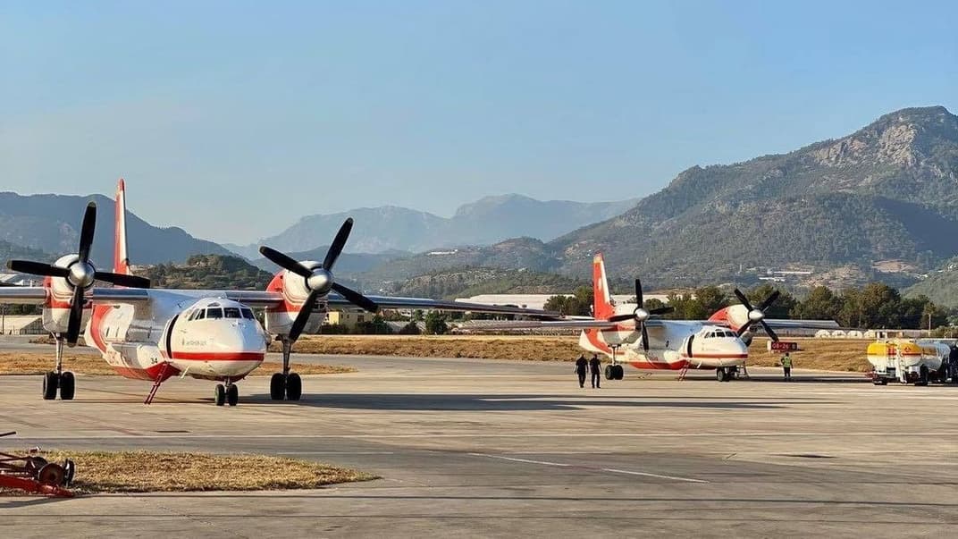 Украинская авиация начала тушить лесные пожары в Турции