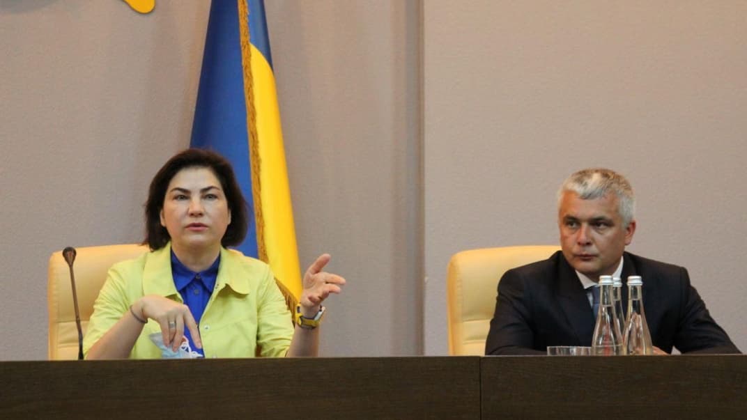 Генеральна прокурорка Ірина Венедіктова (зліва) та новопризначений нею очільник прокуратури Києва — Олег Кіпер