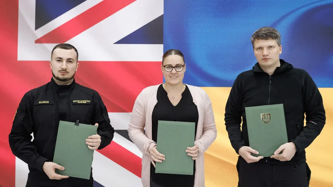 Правительства Украины и Великобритании подписали проектную договоренность об использовании сверхдоходов от замороженных российских активов