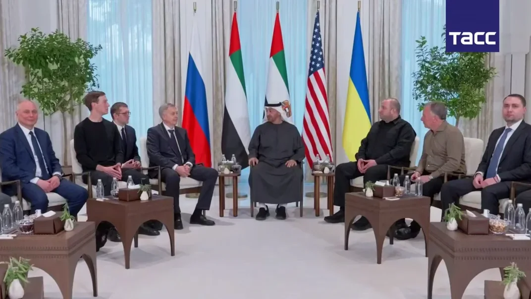 Президент Об'єднаних Арабських Еміратів шейх Мохамед бін Заїд Аль Нахайян приймає голів делегацій, що беруть участь у тристоронніх переговорах між США, Україною та росії, 23 січня 2026 року