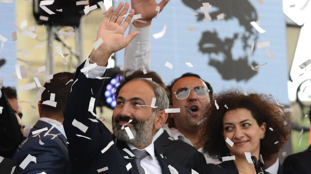 Нікол Пашинян та його дружина Анна Акопян святкують обрання Пашиняна прем'єром країни, 8 травня 2018