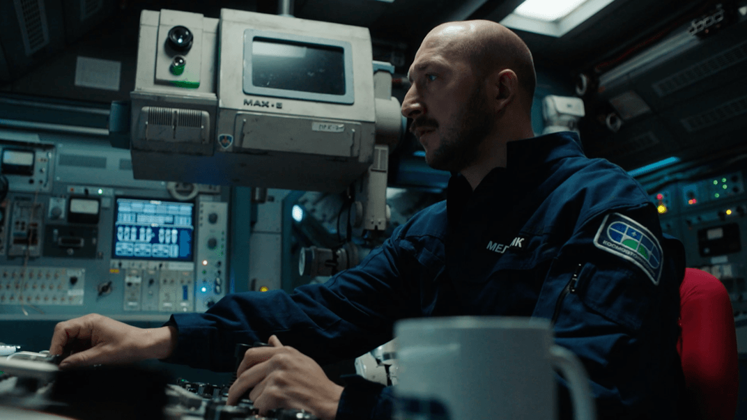 Стрічка розповідає про космічного далекобійника Андрія, який після вибуху Землі залишається єдиною людиною у Всесвіті