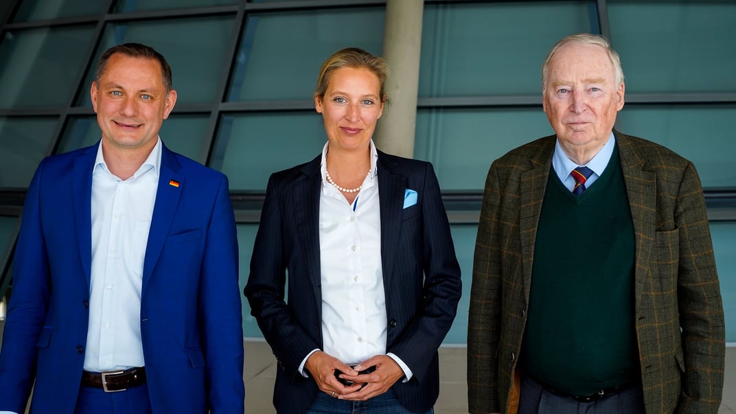 Представники «Альтернативи для Німеччини» Тіно Хрупалла, Аліса Вайдель та Александр Гауланд