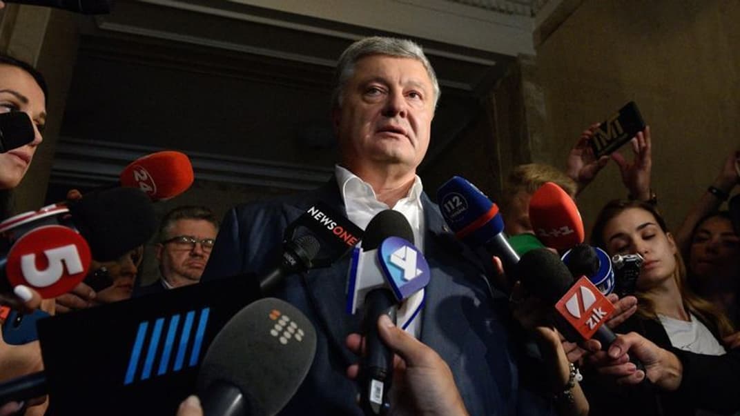 Экс-президент Украины, глава партии «Европейская солидарность» Петр Порошенко после допроса в Государственном бюро расследований, Киев, 25 июля 2019