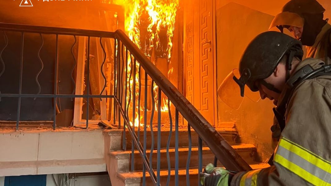 Рятувальники гасять займання в Краматорську