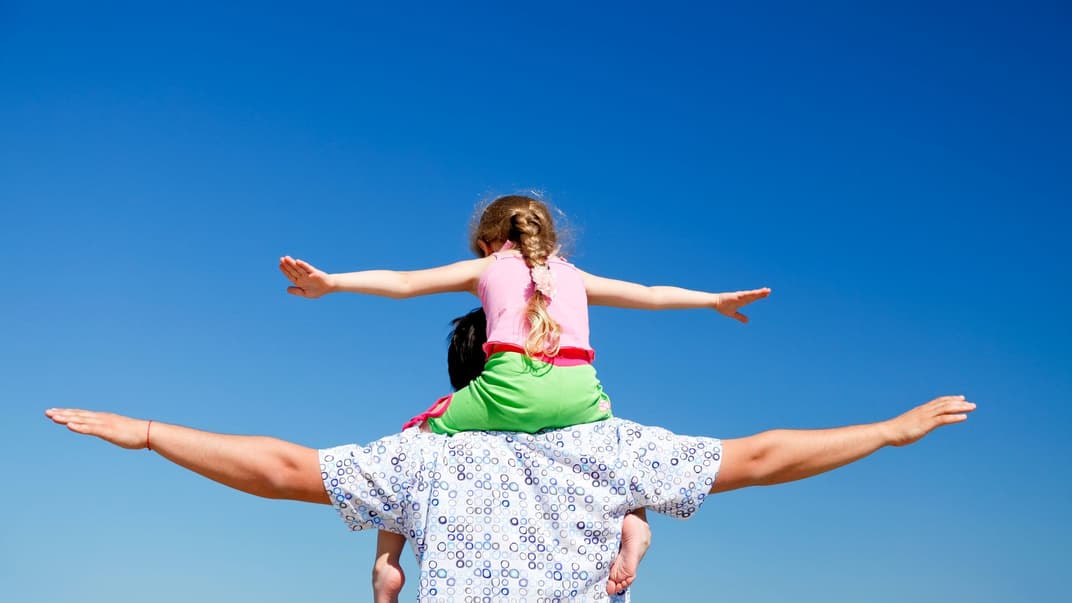 Каждое третье воскресенье июня в Украине отмечают День отца