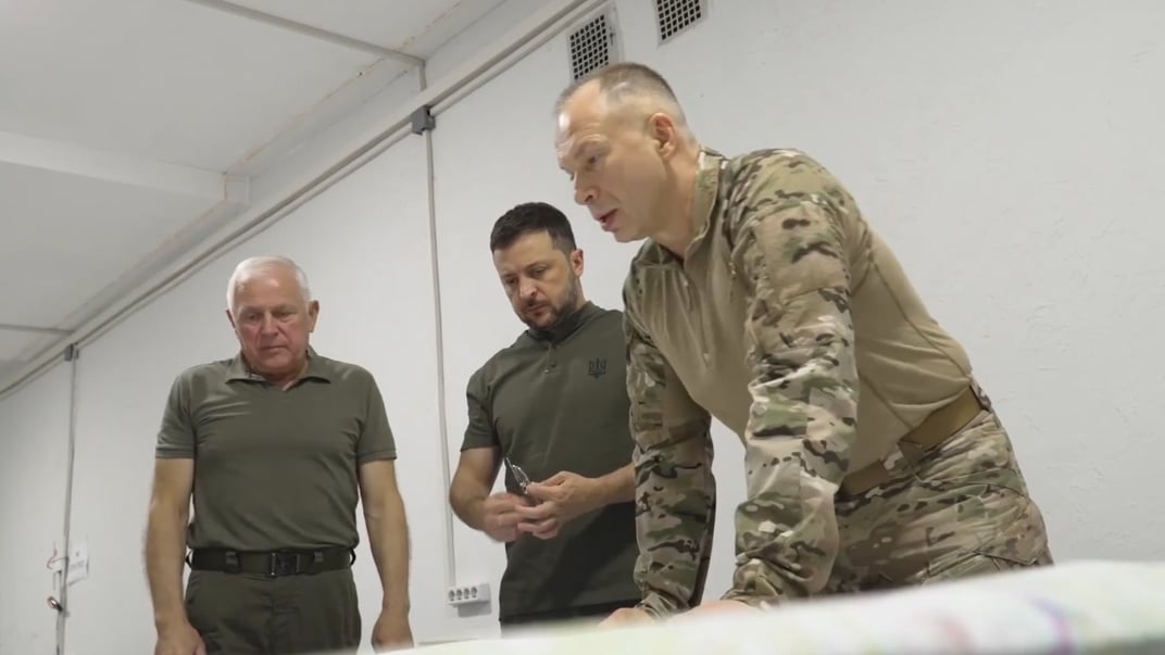 Украинцы взяли под контроль еще один пункт в Курской области. Сырский доложил Зеленскому на границе Сумской области