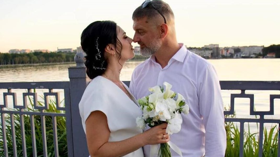 Захисник Маріуполя Михайло Діанов одружився Захисник Маріуполя Михайло Діанов одружився