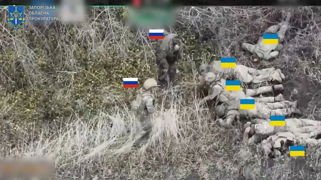 російські військові беруть у полон шістьох українських військових