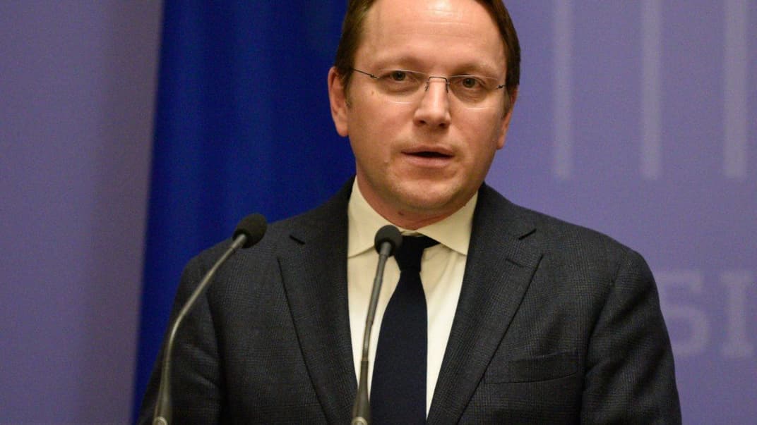 Єврокомісар з питань розширення та сусідства Олівер Варгеї під час брифінгу в Києві, 11 лютого 2020 рік