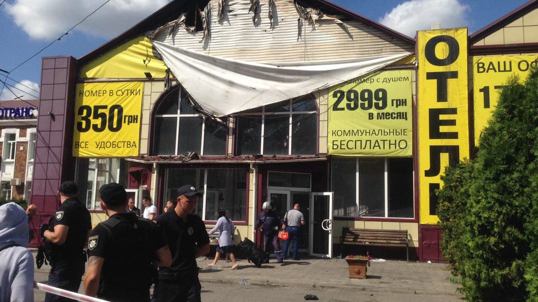 В Одессе произошел пожар в гостинице «Токио Стар», в результате которого погибли 8 человек