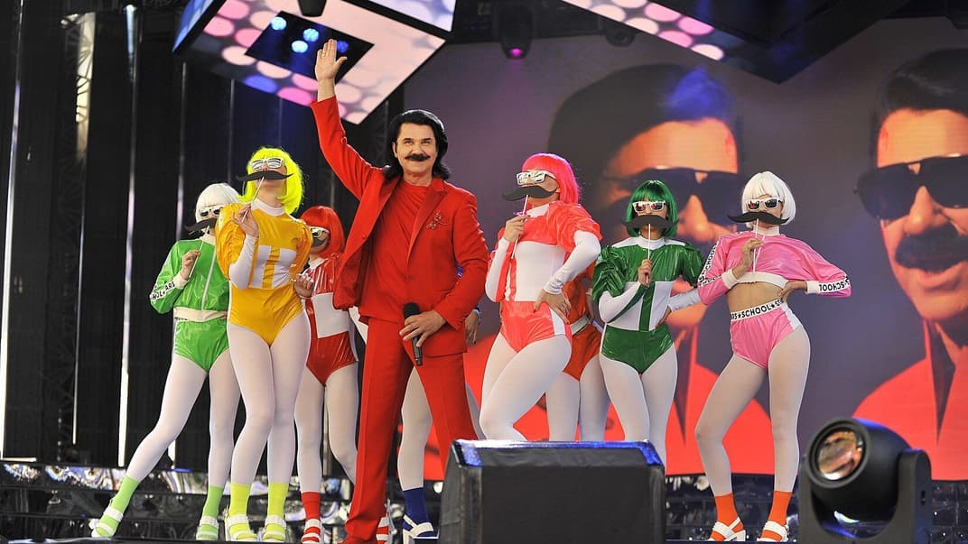 Павел Зибров выступает на сцене «Славянского базара» в Витебске, 18 июля 2020 года