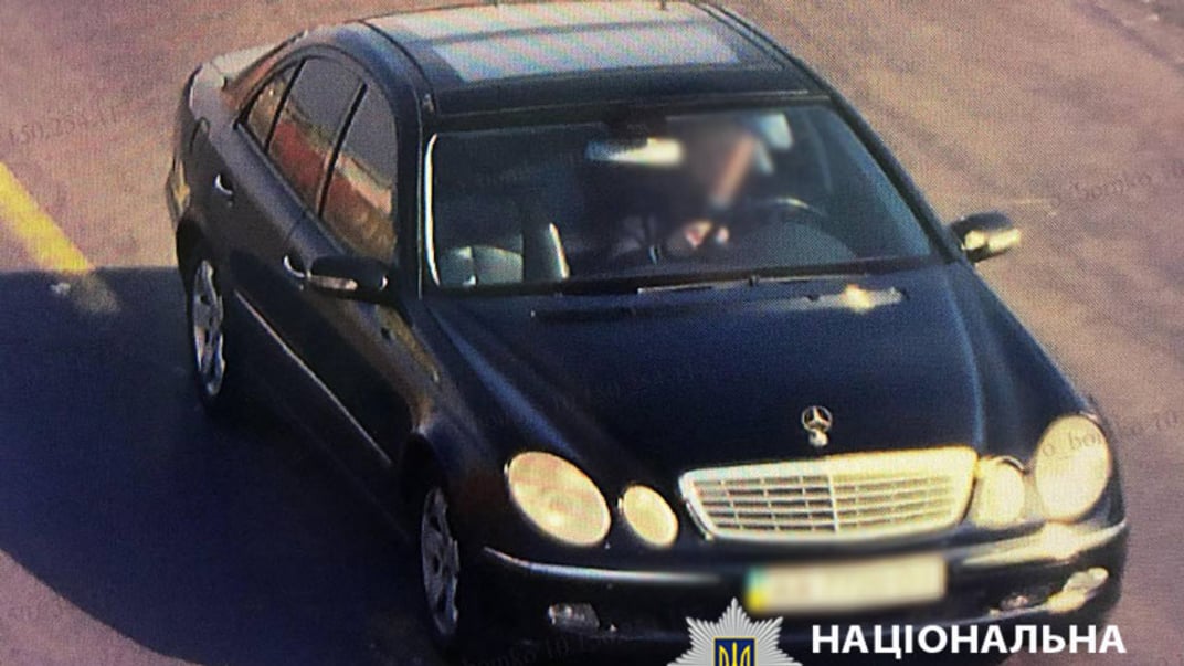 Автівка чоловіка, який побив інспекторку