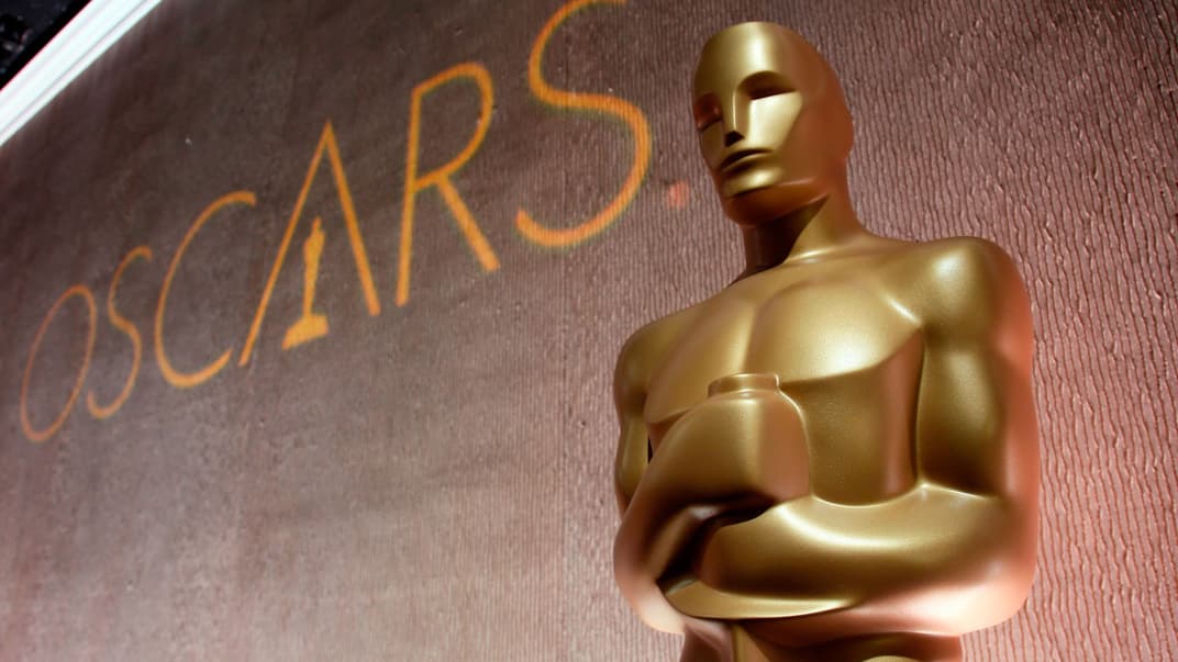 Гигантская статуэтка «Оскара» на 88-м обеде номинантов премии в Беверли-Хиллз, Калифорния, 8 февраля 2016 года
