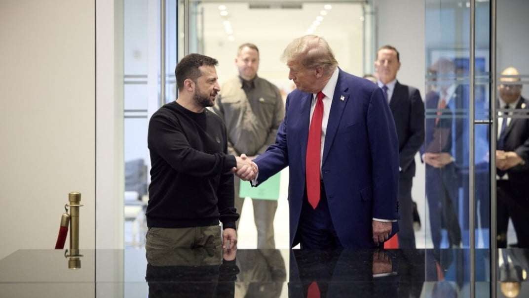 Президент Украины Владимир Зеленский и в то время кандидат в президенты Дональд Трамп во время встречи в Нью-Йорке, 29 сентября 2024 года