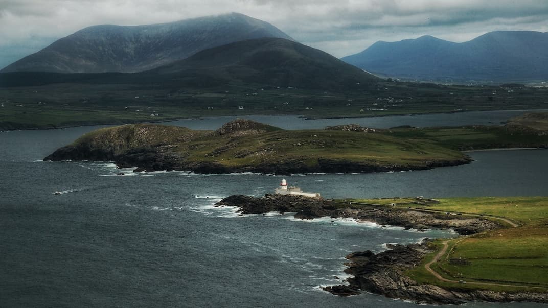 Остров Валентия вблизи юго-западного побережья Ирландии. Иллюстративное фото