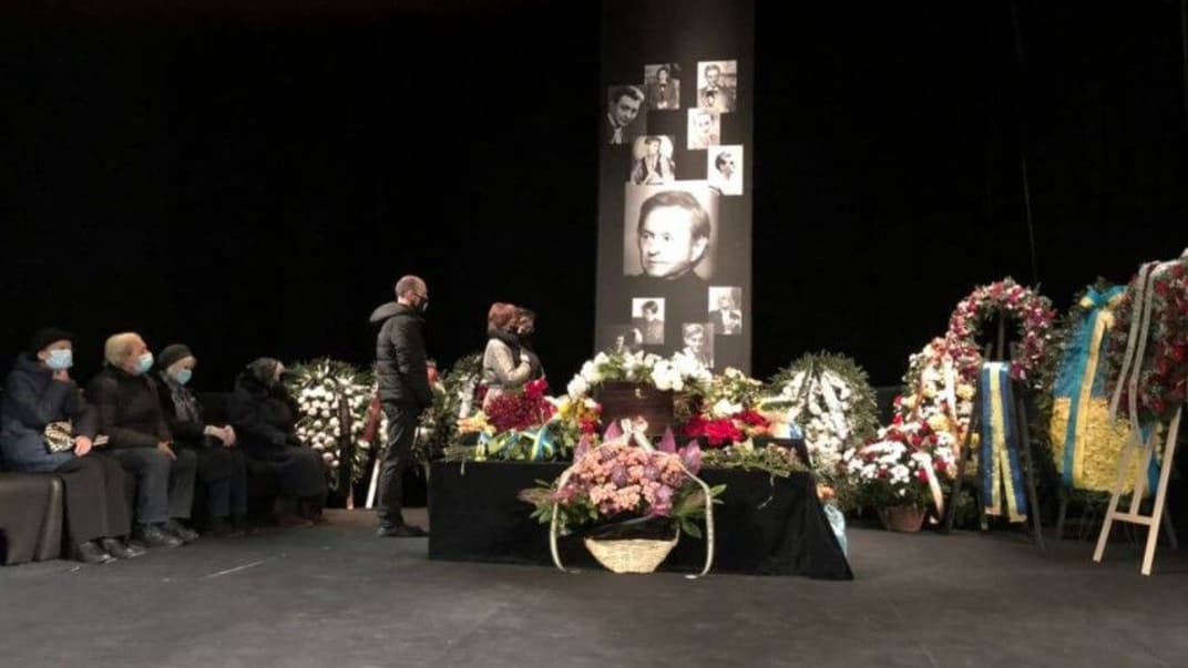 Прощание с режиссером Романом Виктюком, 23 ноября 2020 года