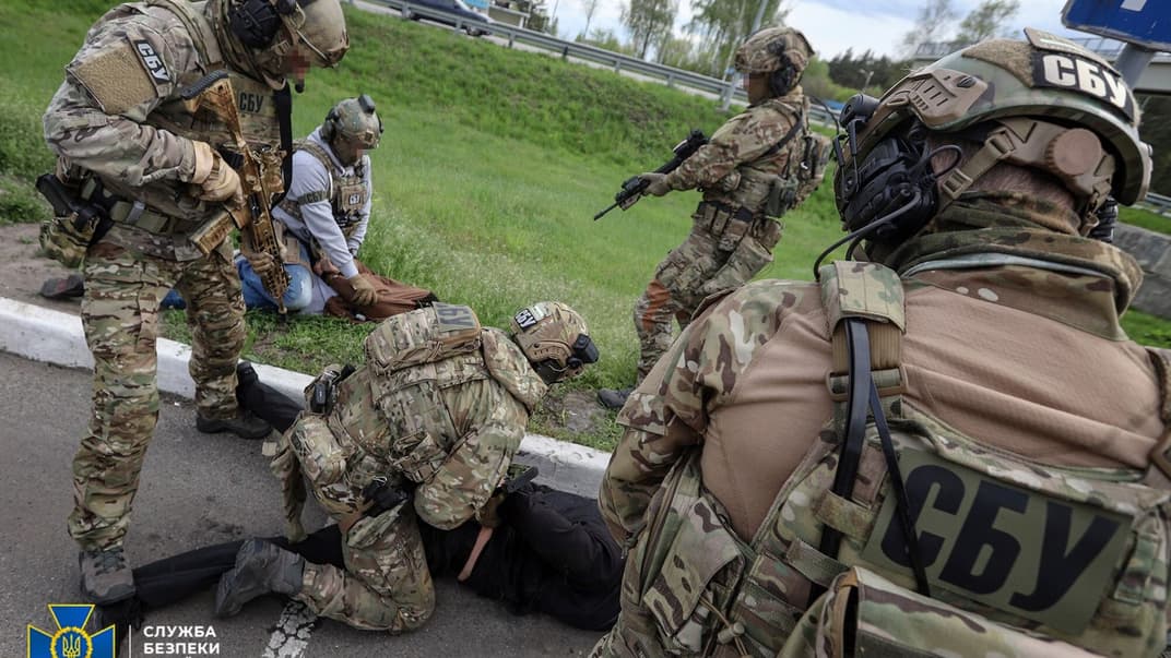 СБУ разоблачила банду, которая похищала и пытала людей. У ее членов были связи в правоохранительных органах