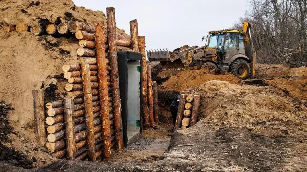 Иллюстративная фотография. Строительство фортификаций в Харьковской области