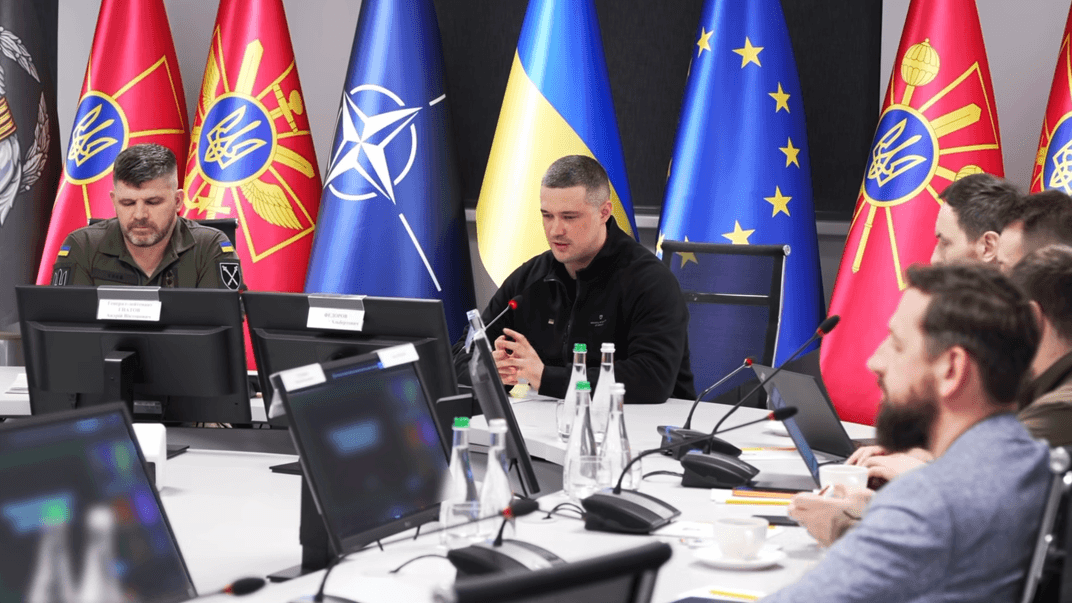 Військове керівництво України провело онлайн-зустріч із понад 300 військовими