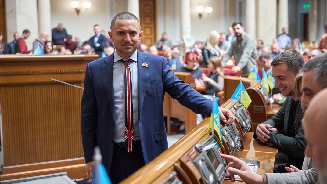 Народный депутат Александр Куницкий в сессионном зале Верховной Рады