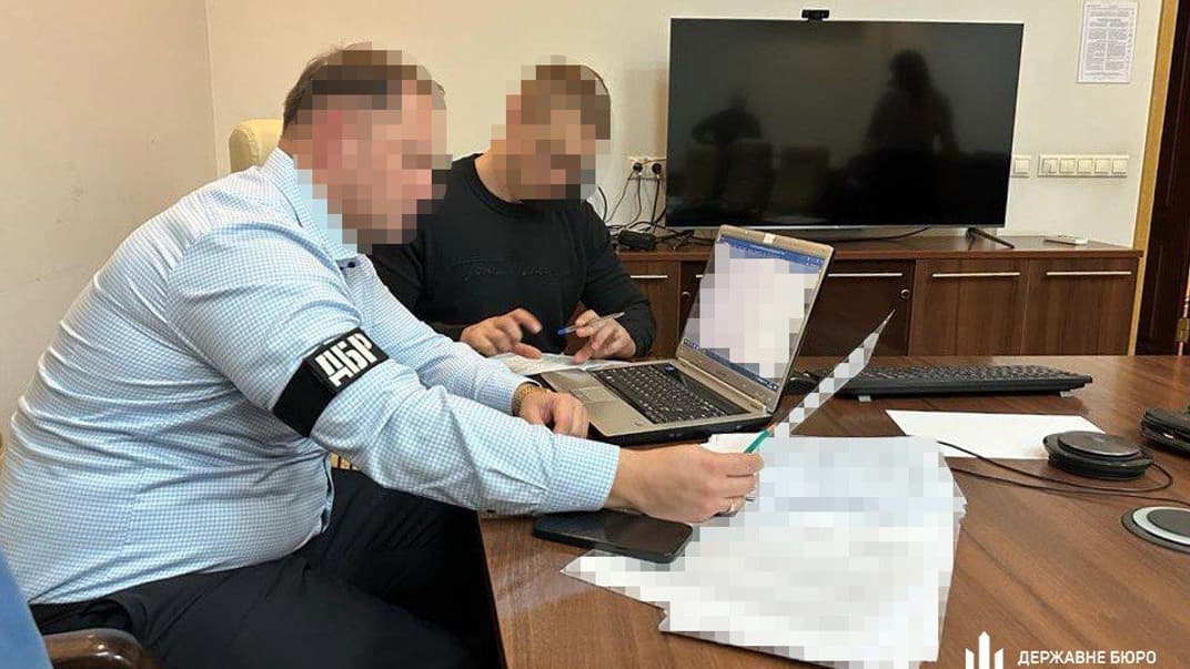 Обшуки в адміністративних будівлях столичних ТЕЦ, 27 жовтня 2023 року