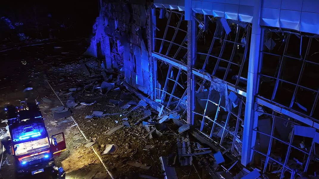 Наслідки ракетного удару по Миколаєву пізно вночі 16 травня