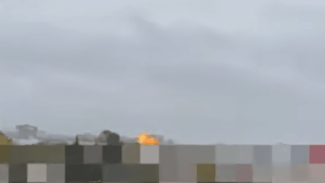 Момент удара по роддому в Сумах