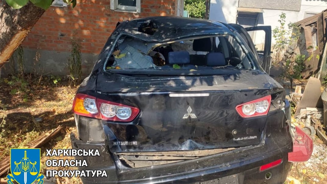 росіяни дроном влучили в цивільне авто на Харківщині