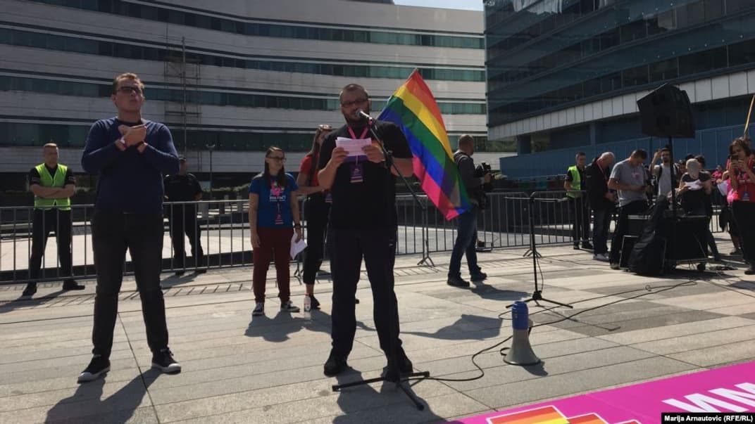 Учасники першого в Боснії і Герцеговині ЛГБТ маршу, Сараєво, 8 вересня 2019 року