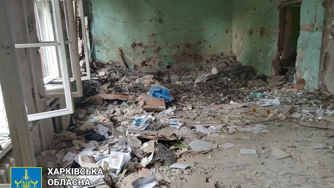 Место взрыва снаряда в общежитии Харьковского университета