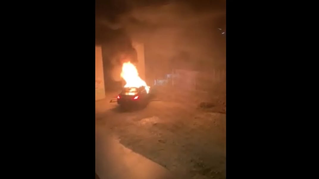 Згорілий автомобіль у Відні, де знайшли мертвого українця