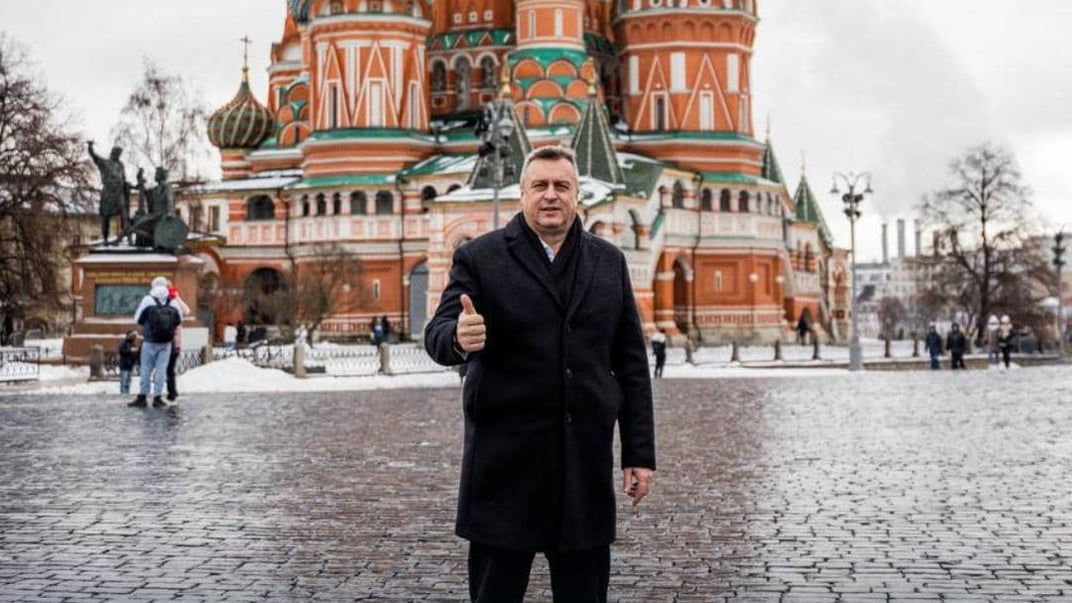 Андрей Данко Андрей Данко на тлі московського собору Василія Блаженного, що неподалік Кремля