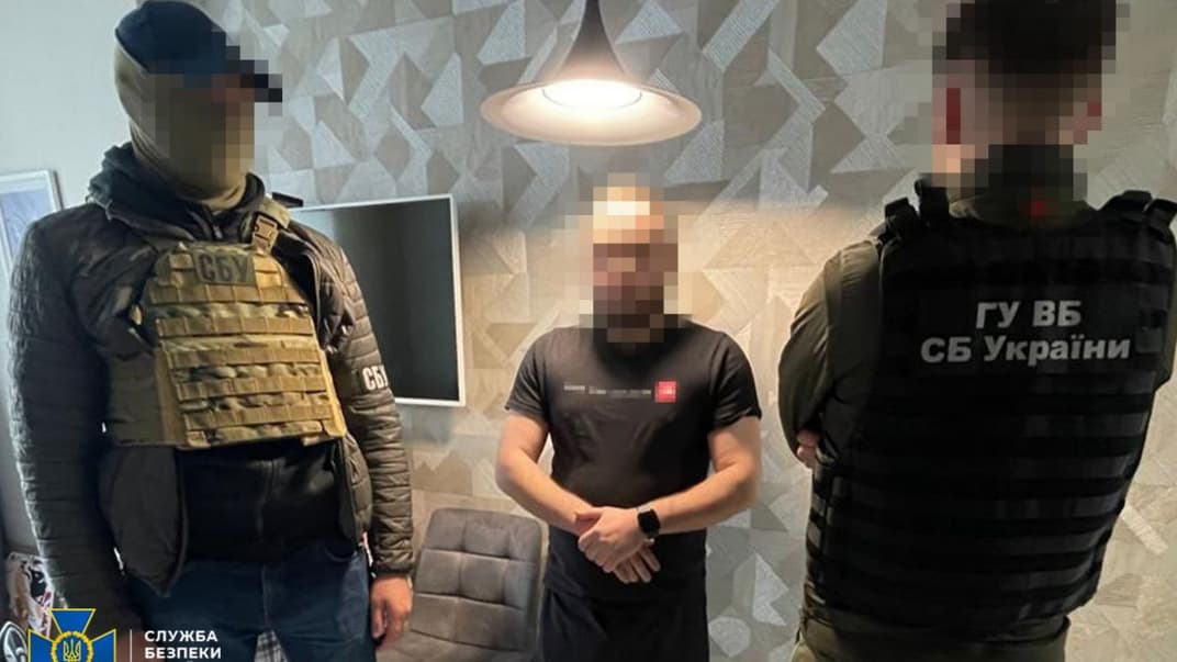 В Киеве задержали мошенника, который выдавал себя за офицера и брал деньги с семей украинских пленных